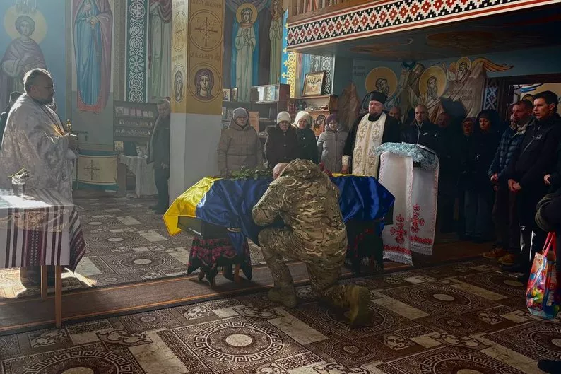 У Малині попрощалися із захисником Олександром Михайленком