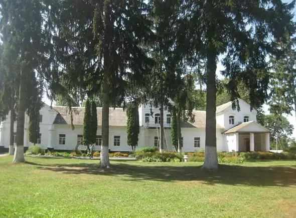 Палац Орловських у Коростках: забута резиденція, яка стала інтернатом