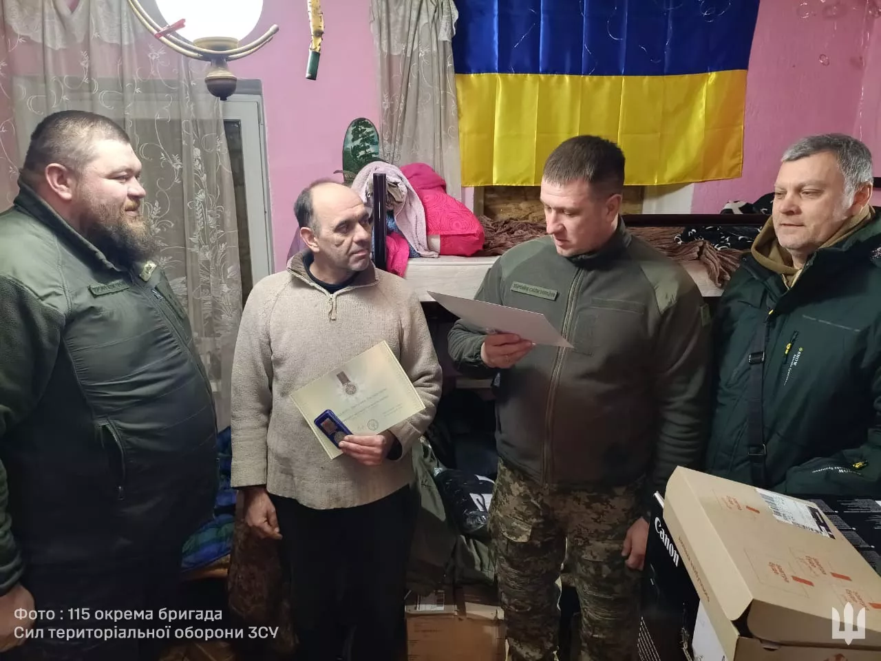 Бійців 115-ї бригади Сил ТРО ЗСУ нагородили за мужність на Запорізькому напрямку