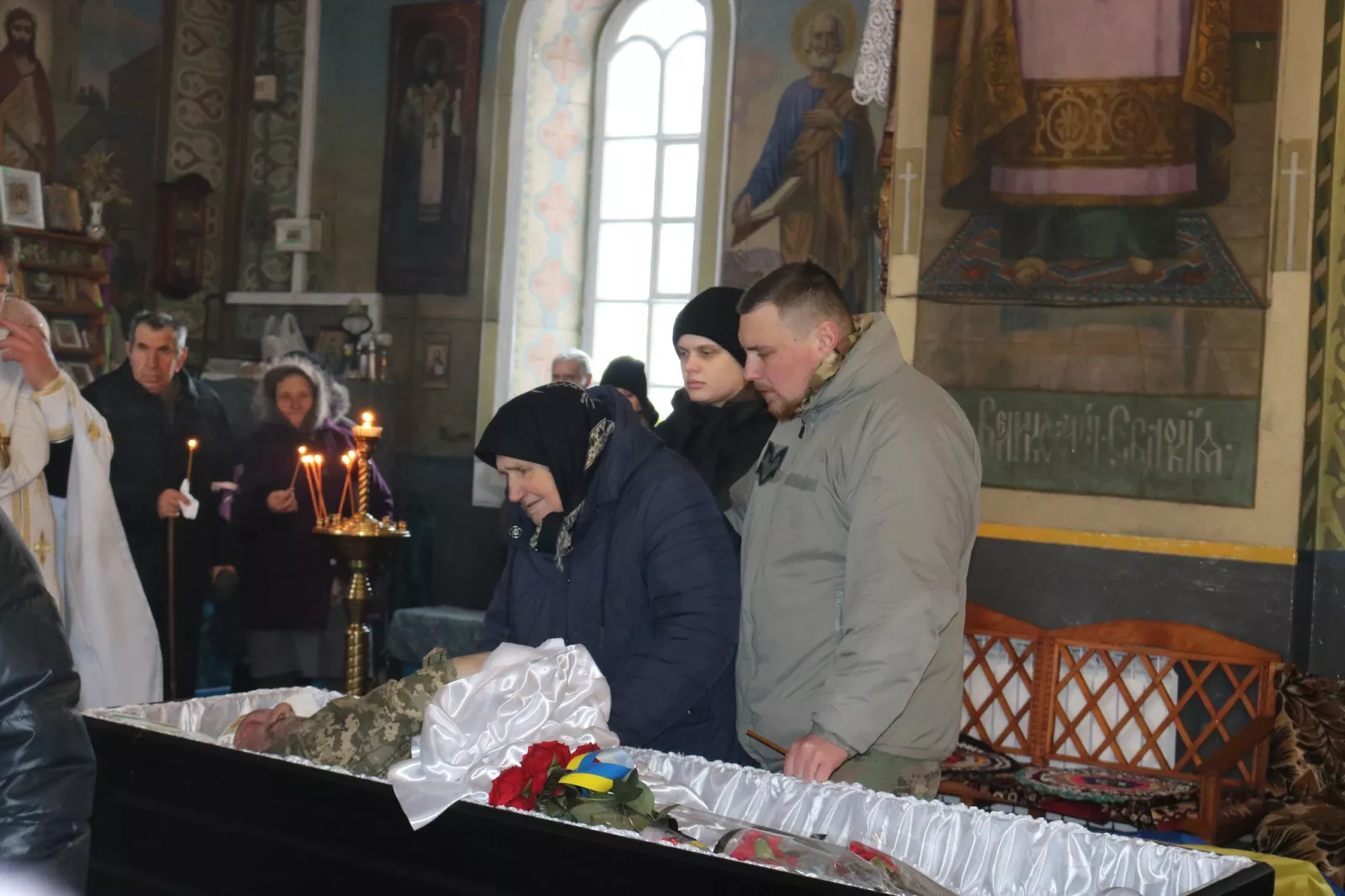 Радомишльська громада попрощалася з Героєм Юрієм Єфремовим, який загинув на фронті