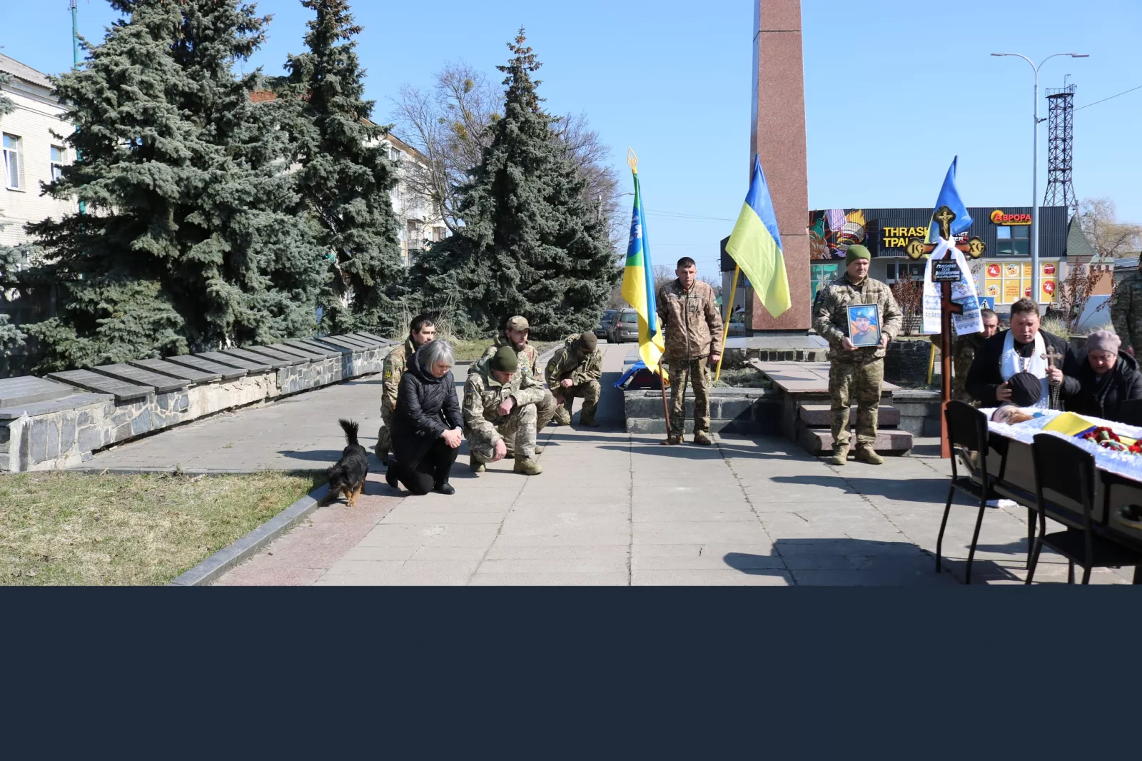 У Радомишлі попрощалися з воїном-розвідником Іллею Гомоляком