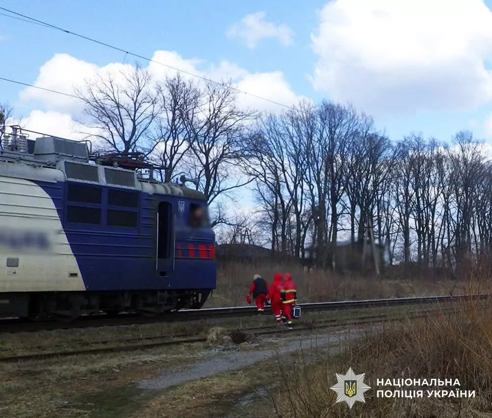 Трагедія у Звягелі: чоловік загинув під колесами електропотяга