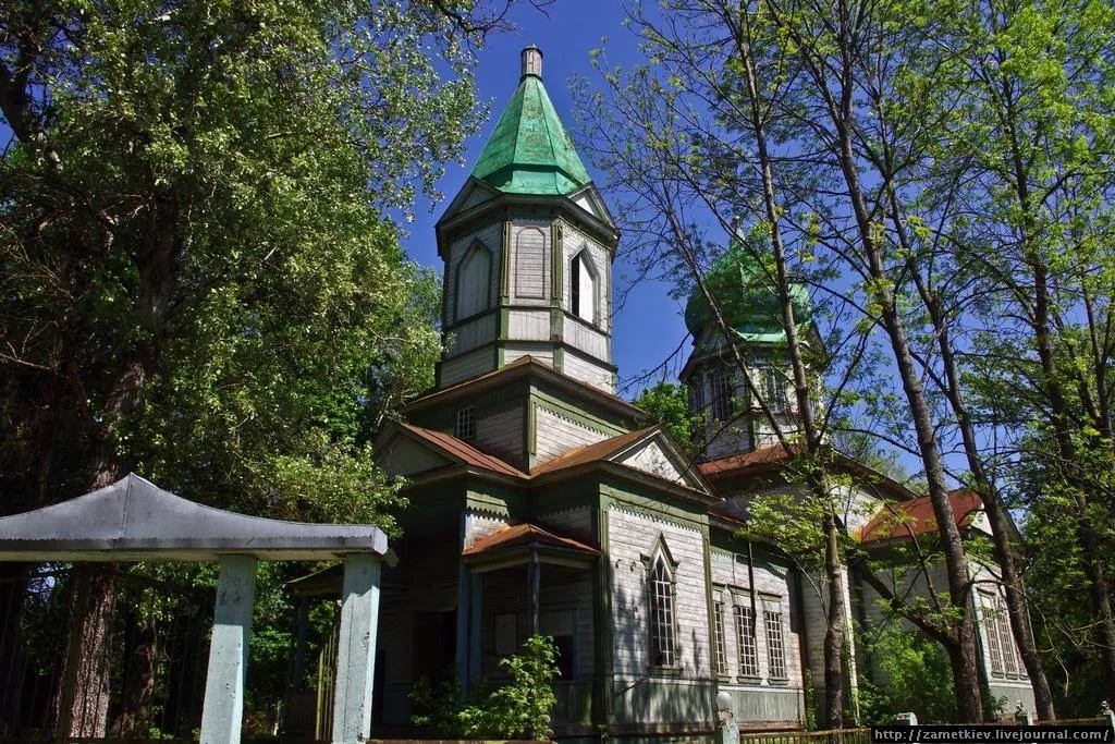 Церква Архістратига Михаїла в Красному: унікальний храм серед зони відчуження