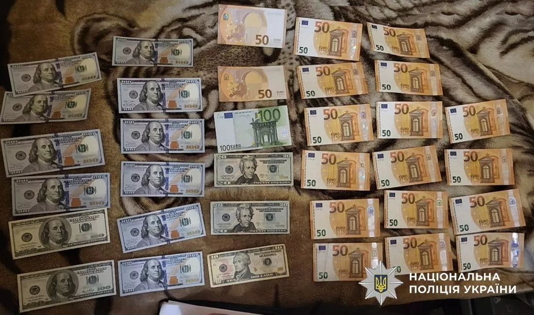500 доларів за «відмазку»: у Житомирі лікарів викрили на схемі для ухилення від служби