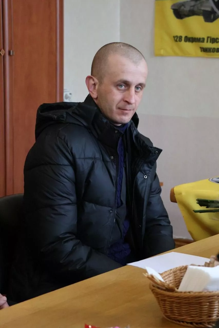 У Малинській громаді зустріли звільненого з полону Захисника Олександра Гаєвського