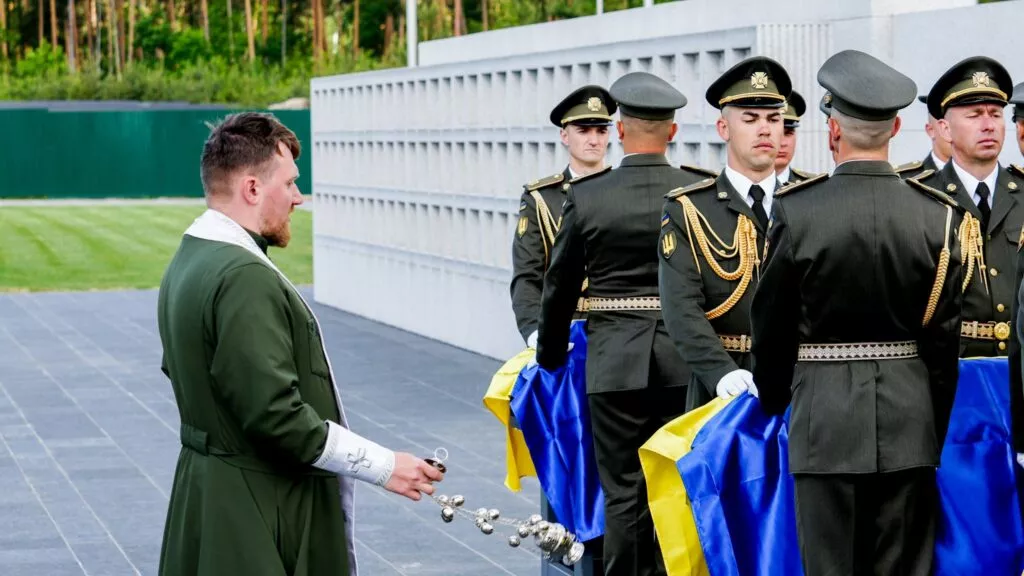 Віталій Бунечко долучився до церемонії поховання Героїв
