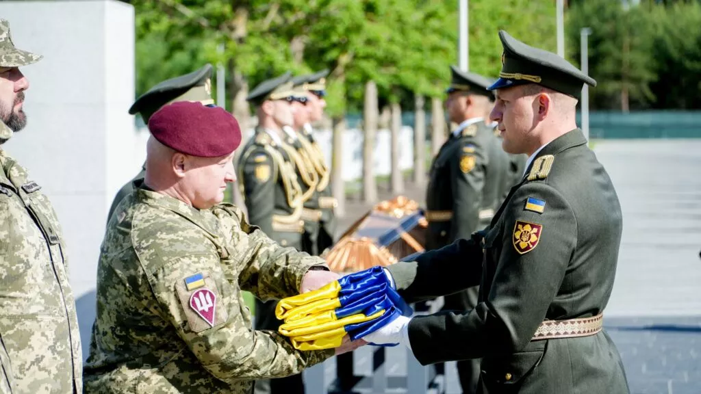 Віталій Бунечко долучився до церемонії поховання Героїв