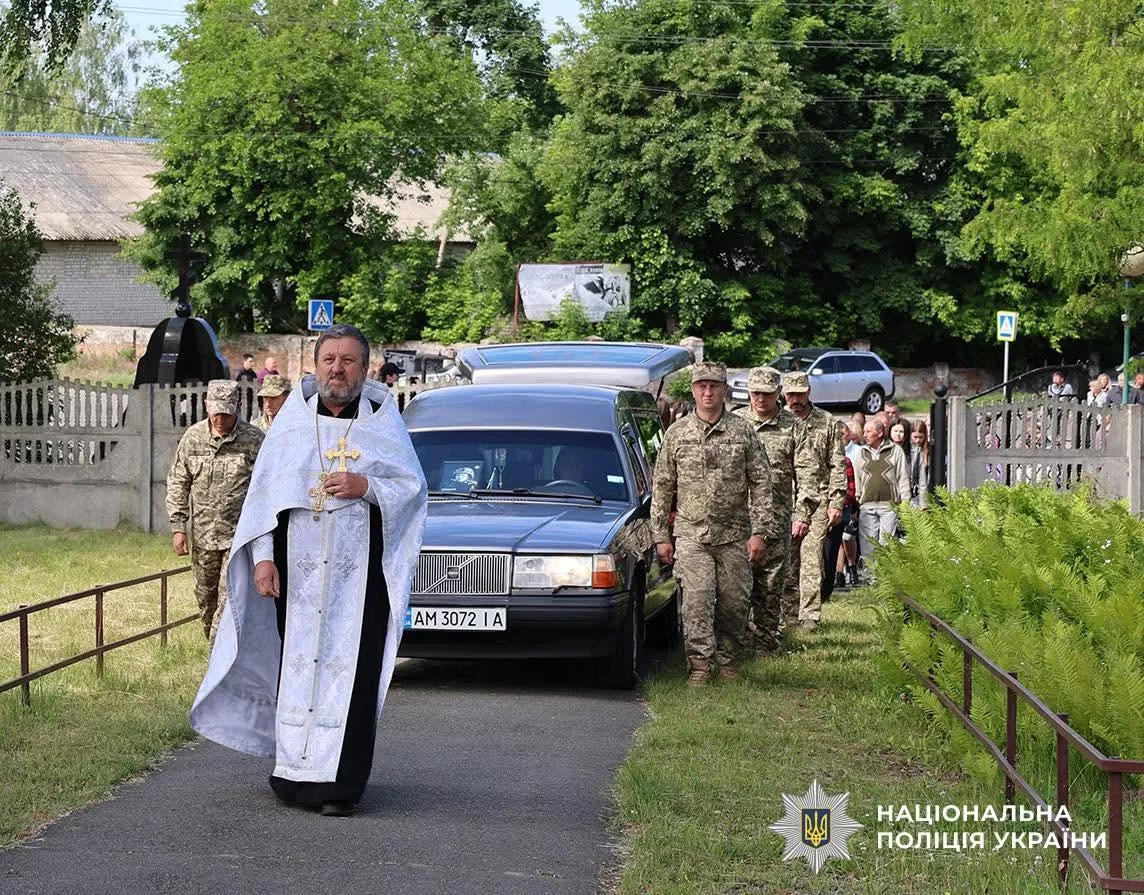 Малинська громада попрощалася із загиблим Захисником майором Юрієм Гульком