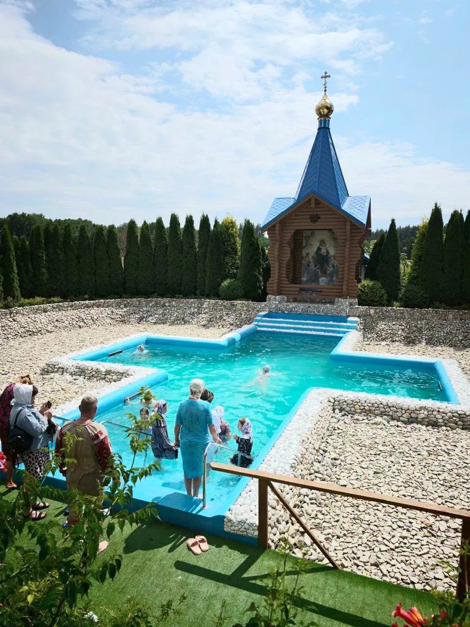 Жіночий монастир Афонської ікони Божої Матері в Кип’ячому: історія та святині