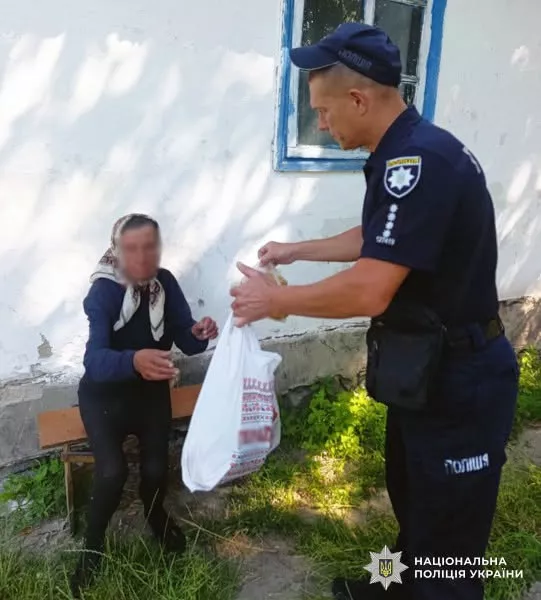 На Житомирщині жінка дев’ять днів блукала лісом: її вдалося знайти живою
