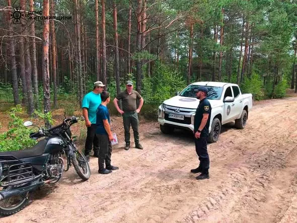 Рятувальники Коростенщини за допомогою дронів посилили контроль за лісами через загрозу пожеж