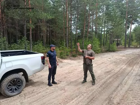 Рятувальники Коростенщини за допомогою дронів посилили контроль за лісами через загрозу пожеж
