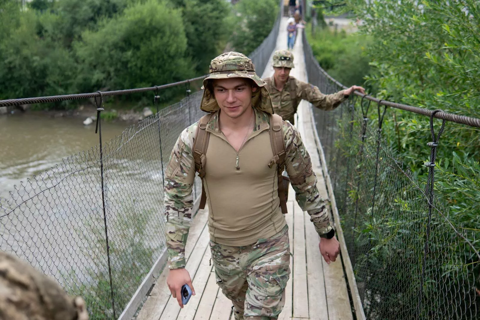 Курсанти ЖВІ підкорили Карпати: 25-кілометровий гірський марш у Закарпатті