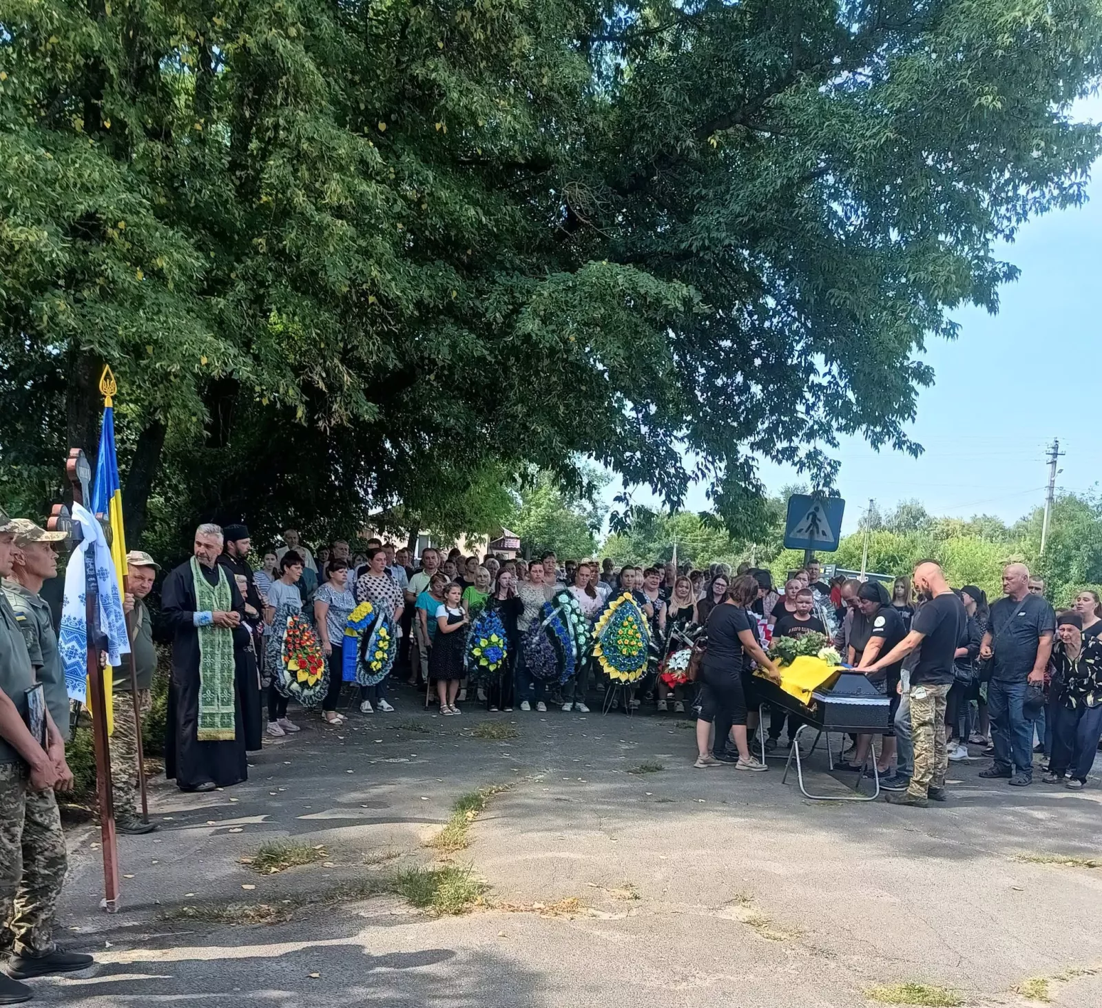 Вишевичі попрощалися із захисником Іваном Недашківським, який понад рік вважався зниклим безвісти
