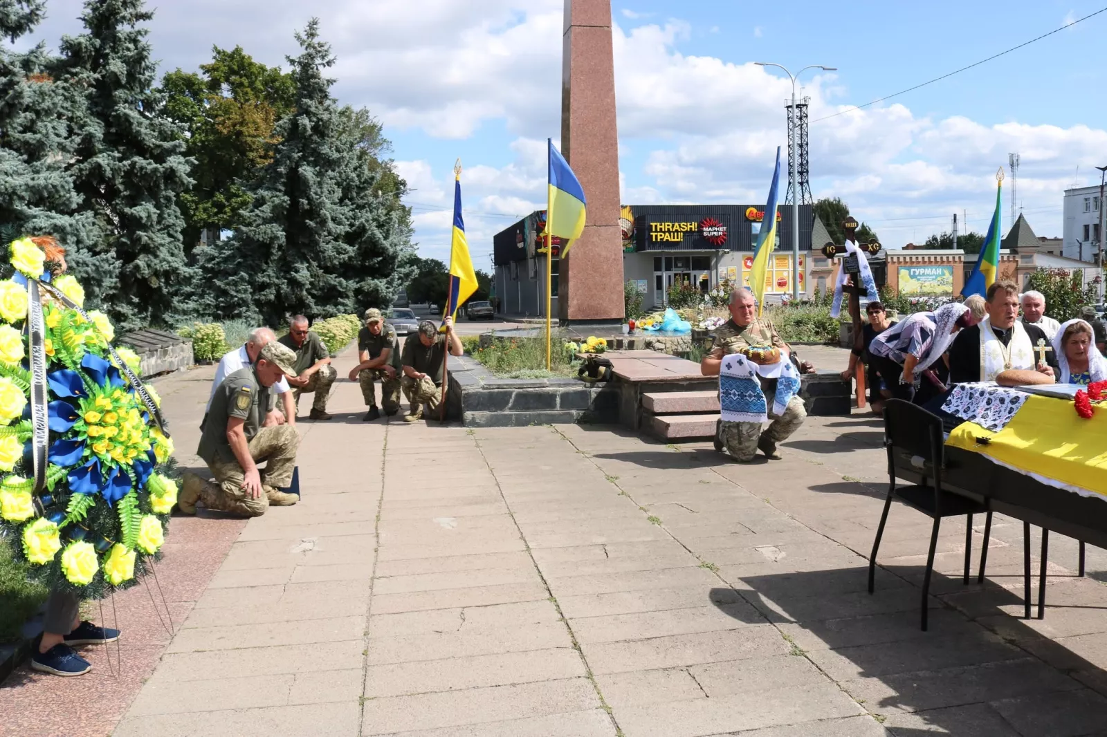 Віддав життя за Україну: Радомишль попрощався з Богданом Гудаченком