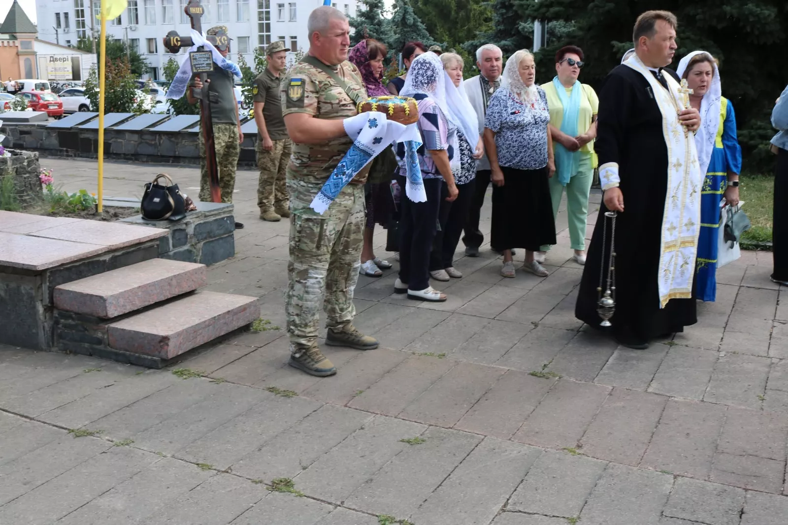Віддав життя за Україну: Радомишль попрощався з Богданом Гудаченком