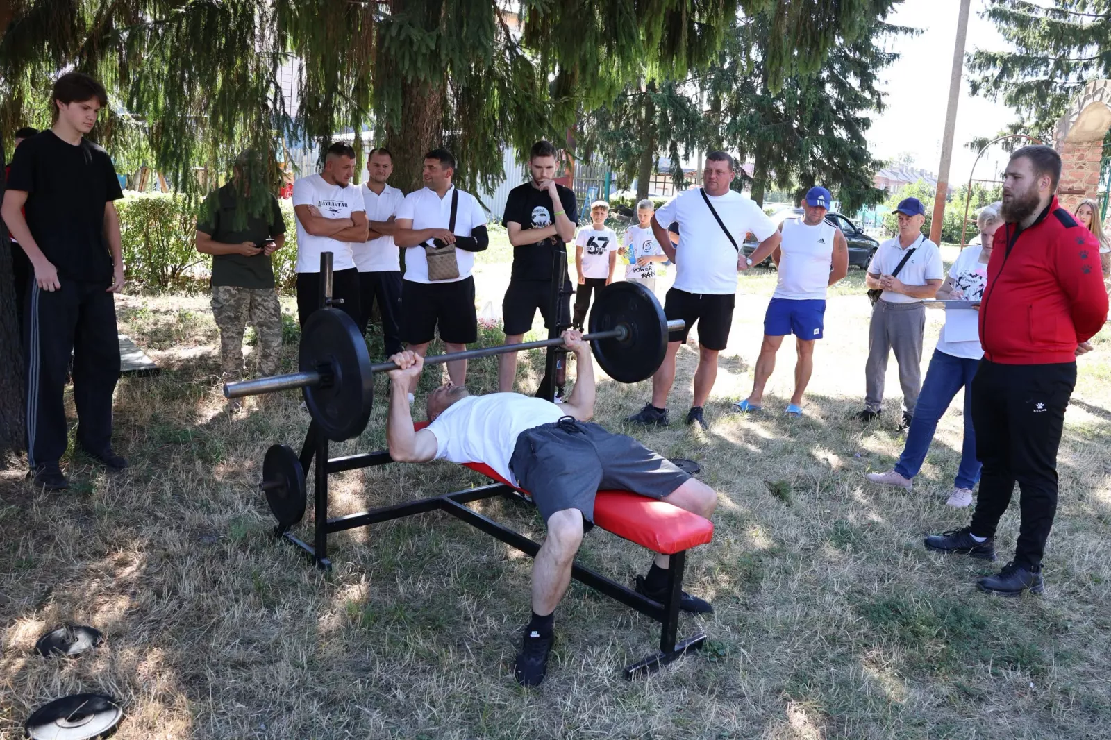 В Овручі відбулися перші ветеранські змагання та футбольний турнір до Дня Незалежності