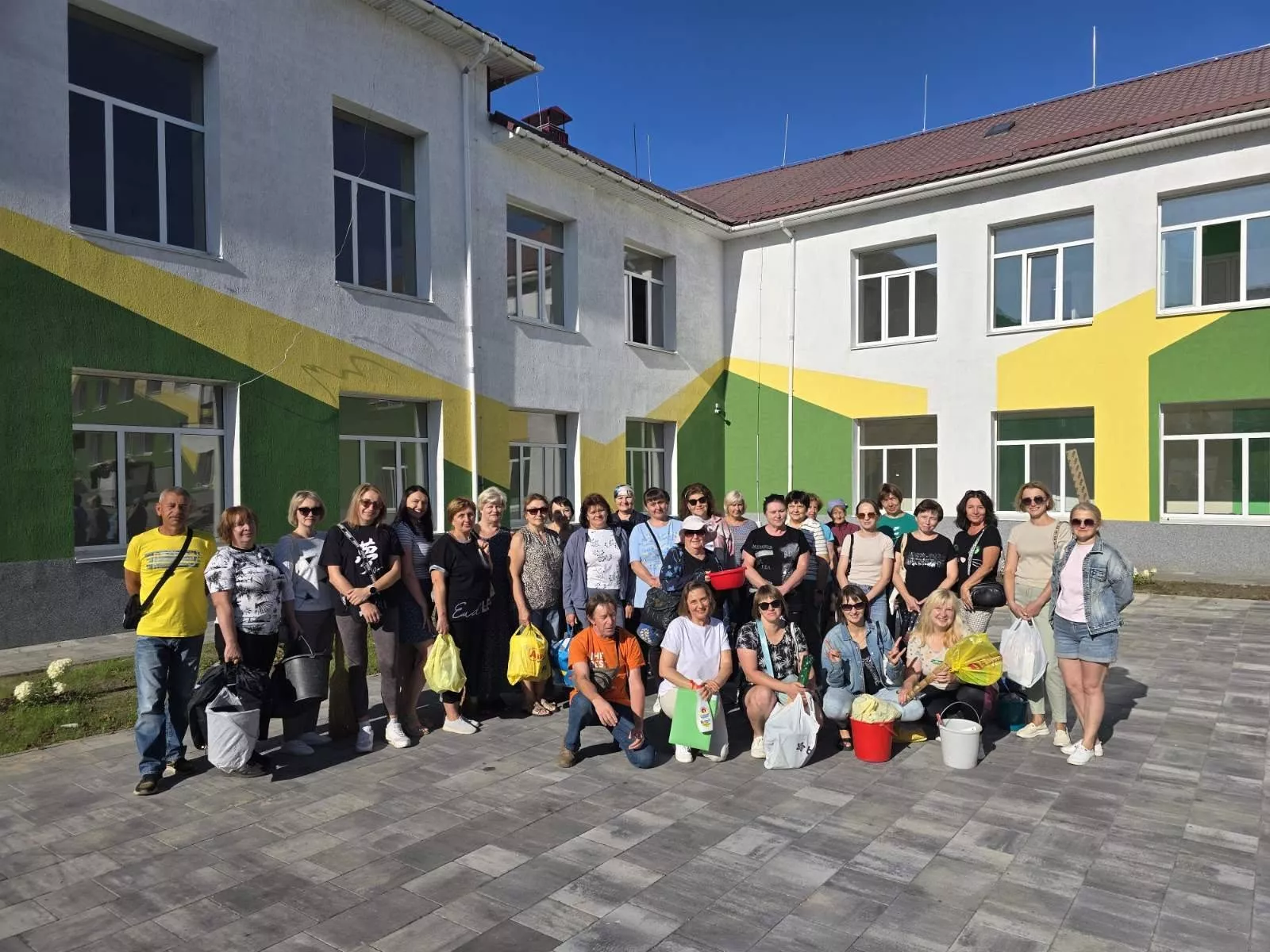 Директорку Малинського ліцею №2 нагородили Грамотою та медаллю Верховної Ради України