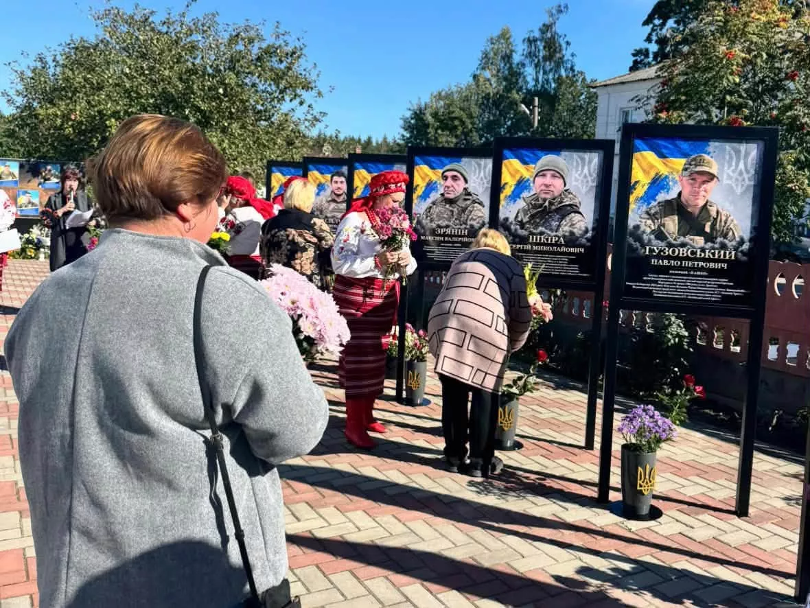 У Гранітному відкрили Алею Слави на честь полеглих Захисників