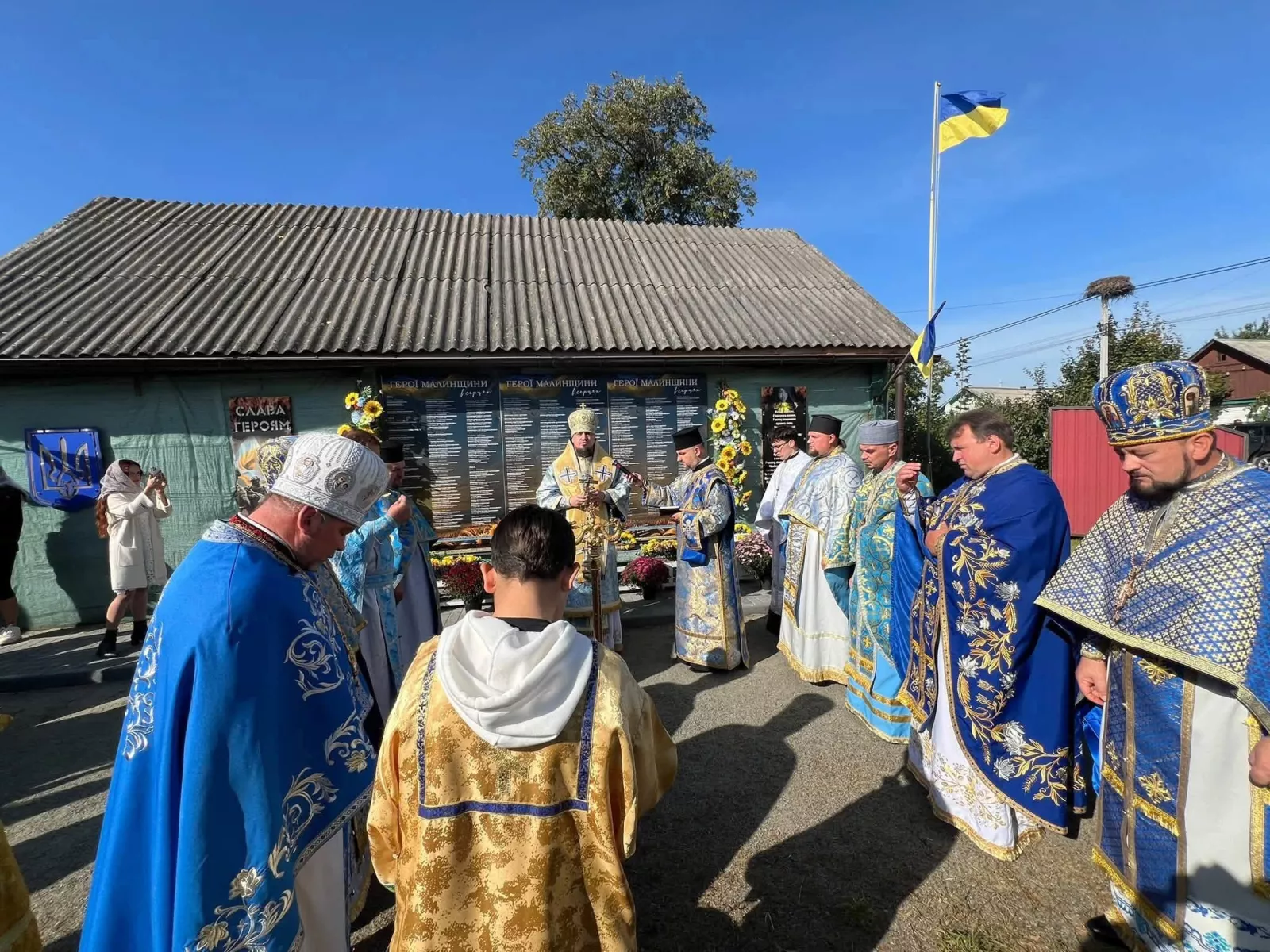 У Малині освятили оновлені стенди пам’яті полеглих Захисників
