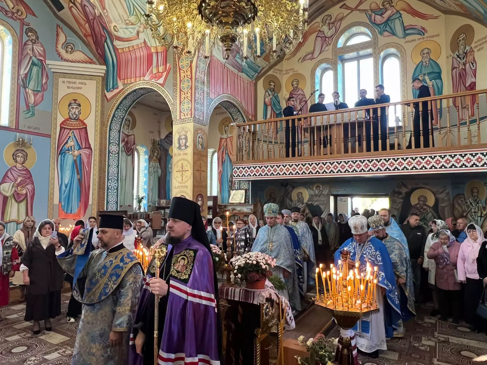 Єпископ Паїсій нагородив мера Малина та його заступників вищими церковними відзнаками