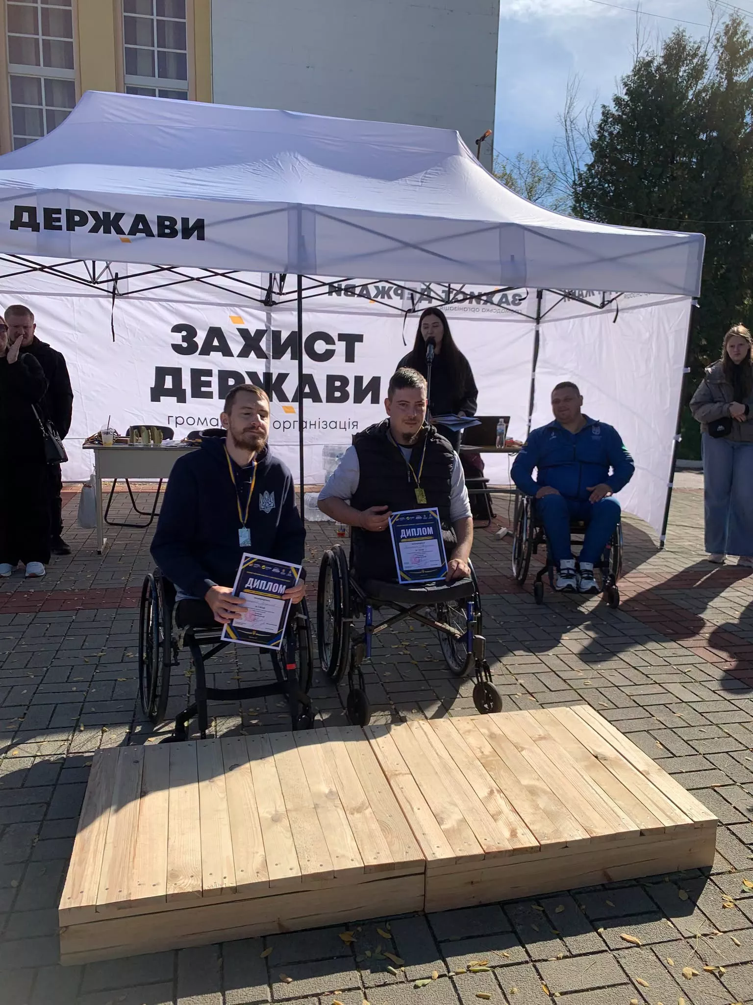 Ветерани з Чоповицької громади здобули призові місця на чемпіонаті з армрестлінгу в Коростені