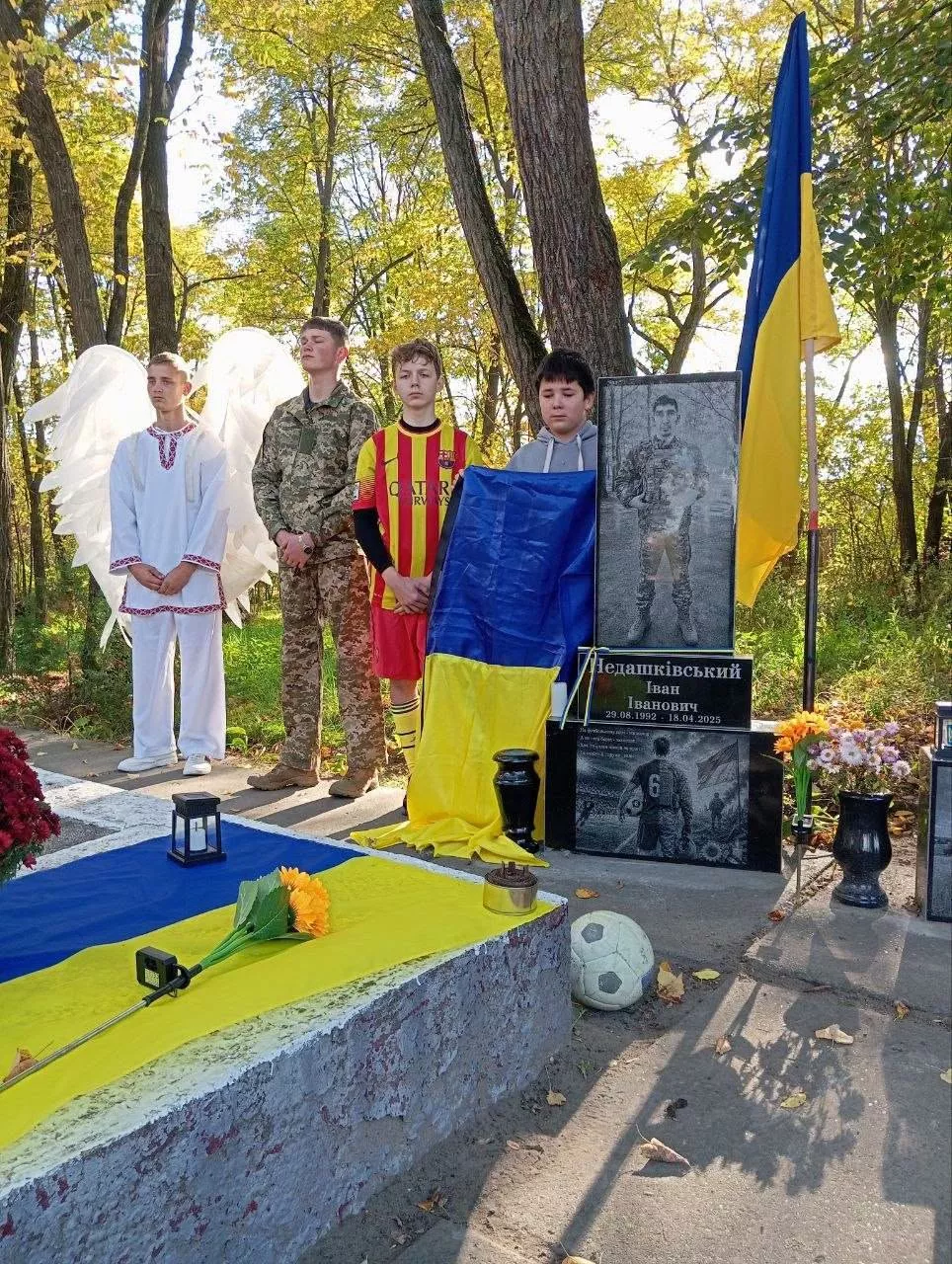 «Не плачте так, ніби мене немає»: у Вишевичах освятили пам'ятник Герою Іванові Недашківському
