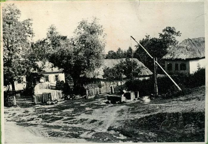 Пам'ятки, храми й цвинтарі Чорнобильщини