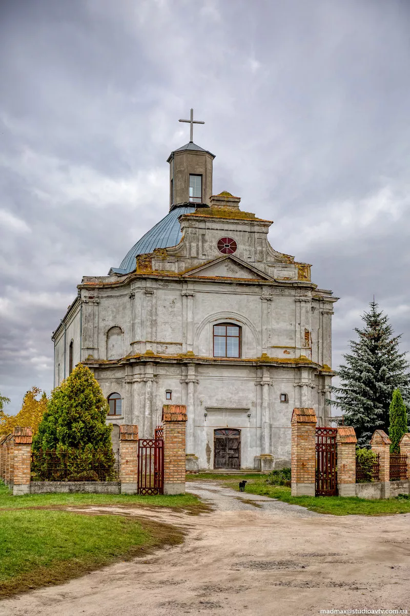 Костел у Любарі — домініканська спадщина та сакральна пам’ятка Житомирщини