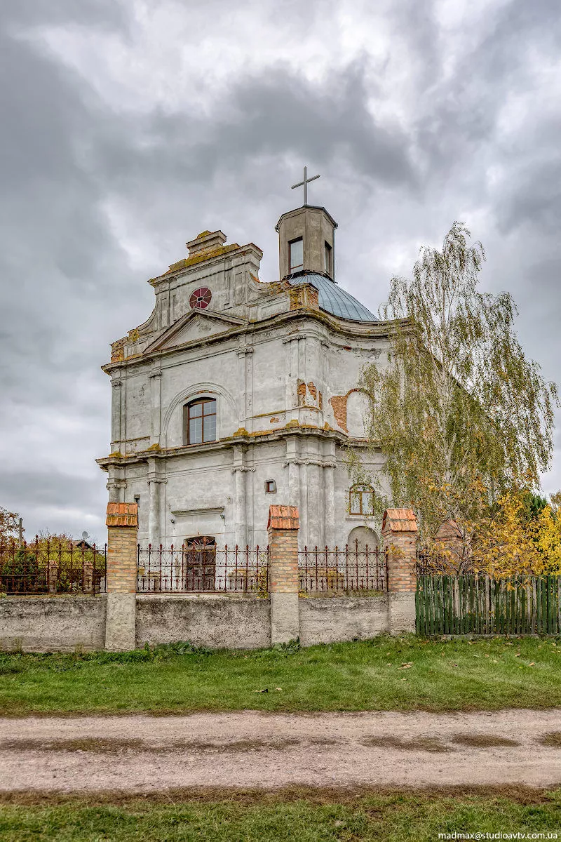 Костел у Любарі — домініканська спадщина та сакральна пам’ятка Житомирщини