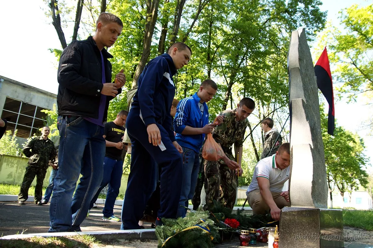 Пам’ятний знак Героям Небесної Сотні у Малині