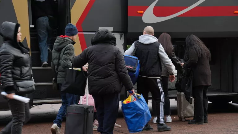 Діти пільгових категорій області вирушили до Міжнародного дитячого центру «Артек»