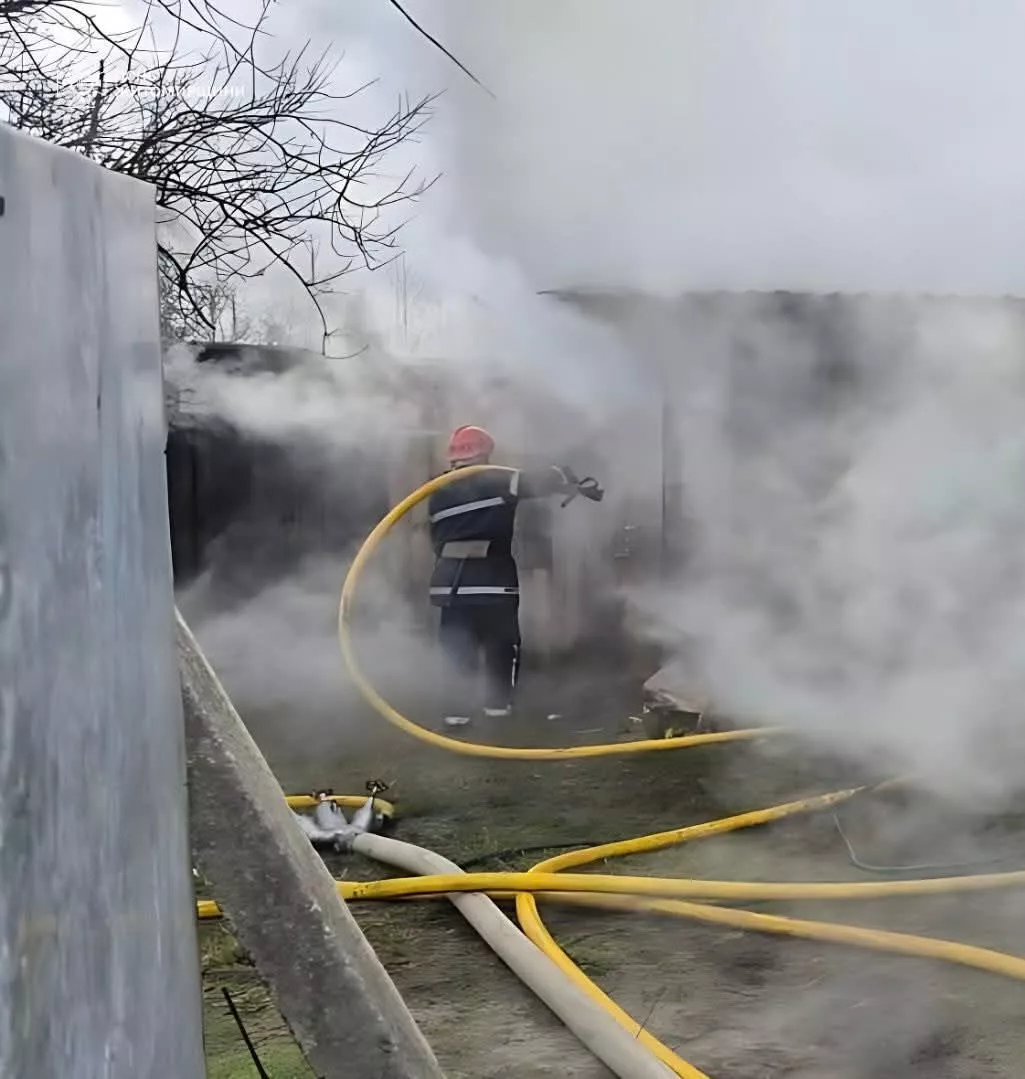 Рятувальники ліквідували пожежу в приватному будинку в Малині