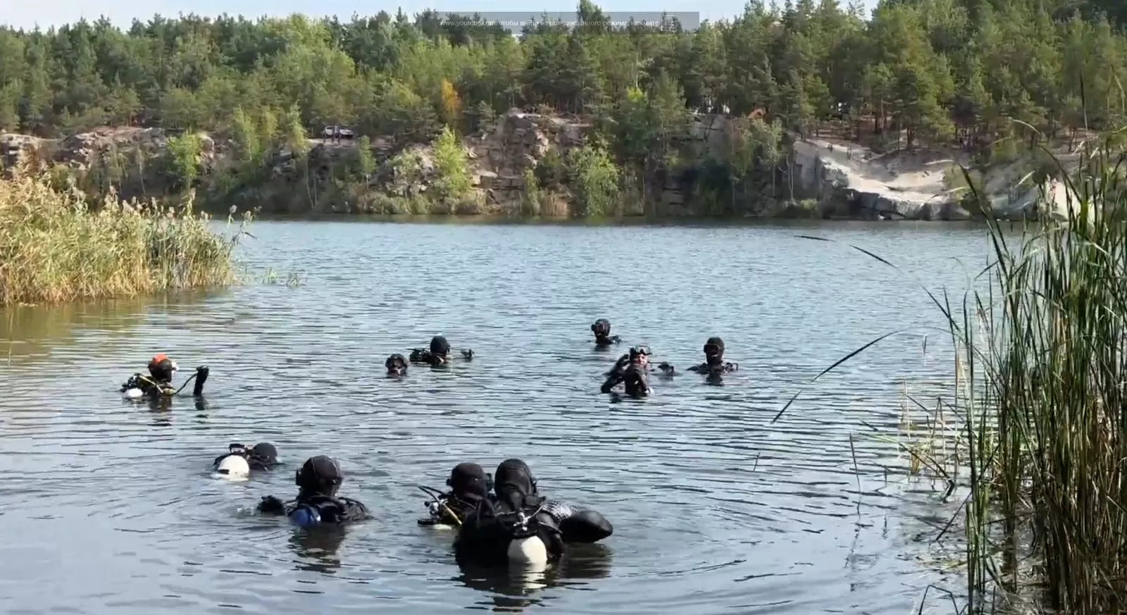 Бірюзова вода і скелі: затоплені кар'єри Житомирщини, куди варто поїхати на вихідні