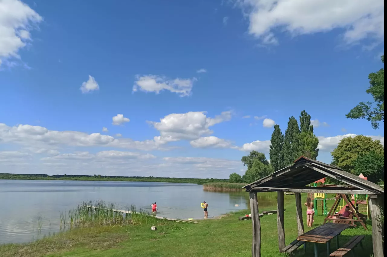 Риболовля на Озерянському озері — де знаходиться, як доїхати та що клює