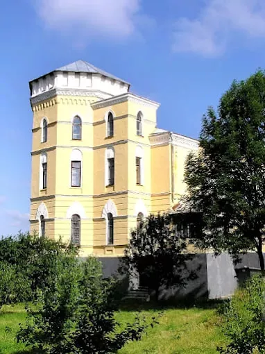 Палац Мезенцева у Звягелі: графська садиба над Случчю