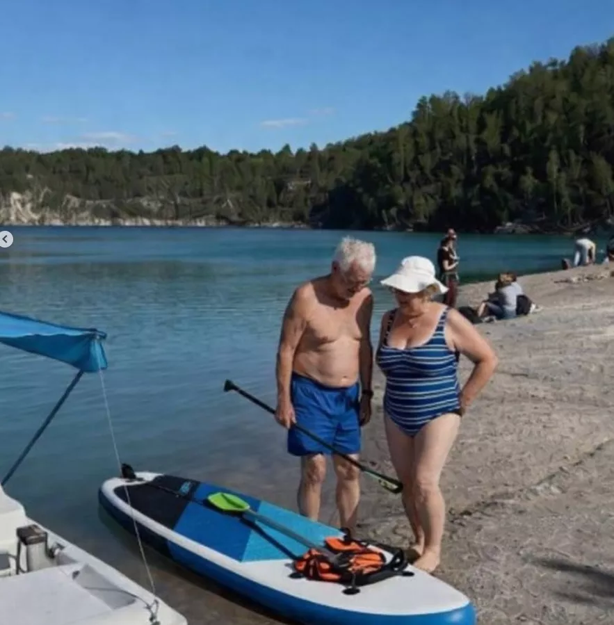 Бірюзова вода і скелі: затоплені кар'єри Житомирщини, куди варто поїхати на вихідні