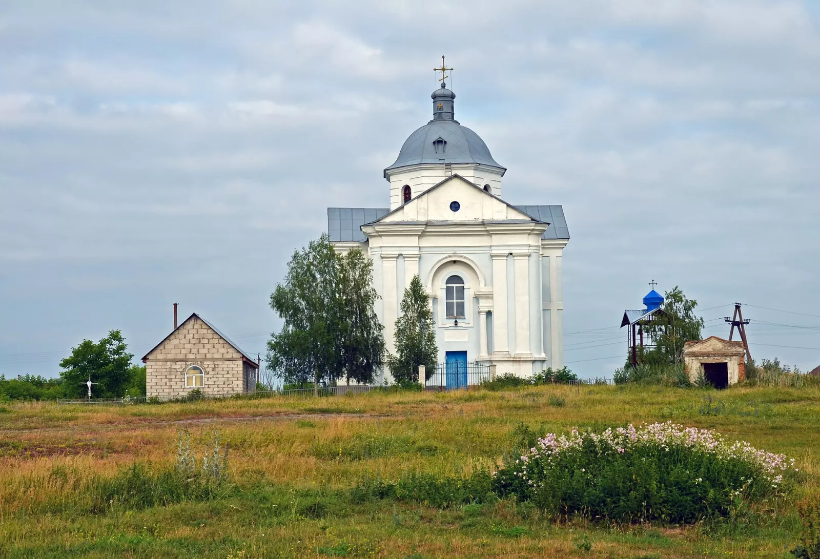 Церква Різдва Богородиці в Іванкові