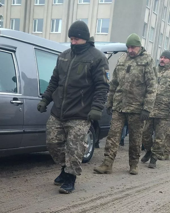 Малинська громада провела в останню путь свого Героя Валерія Рогоцького
