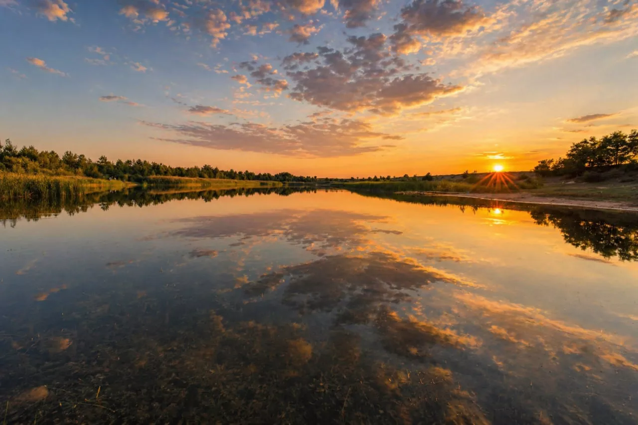 Голубі озера, кар’єри та лісові водойми: куди їхати на відпочинок у Житомирській області