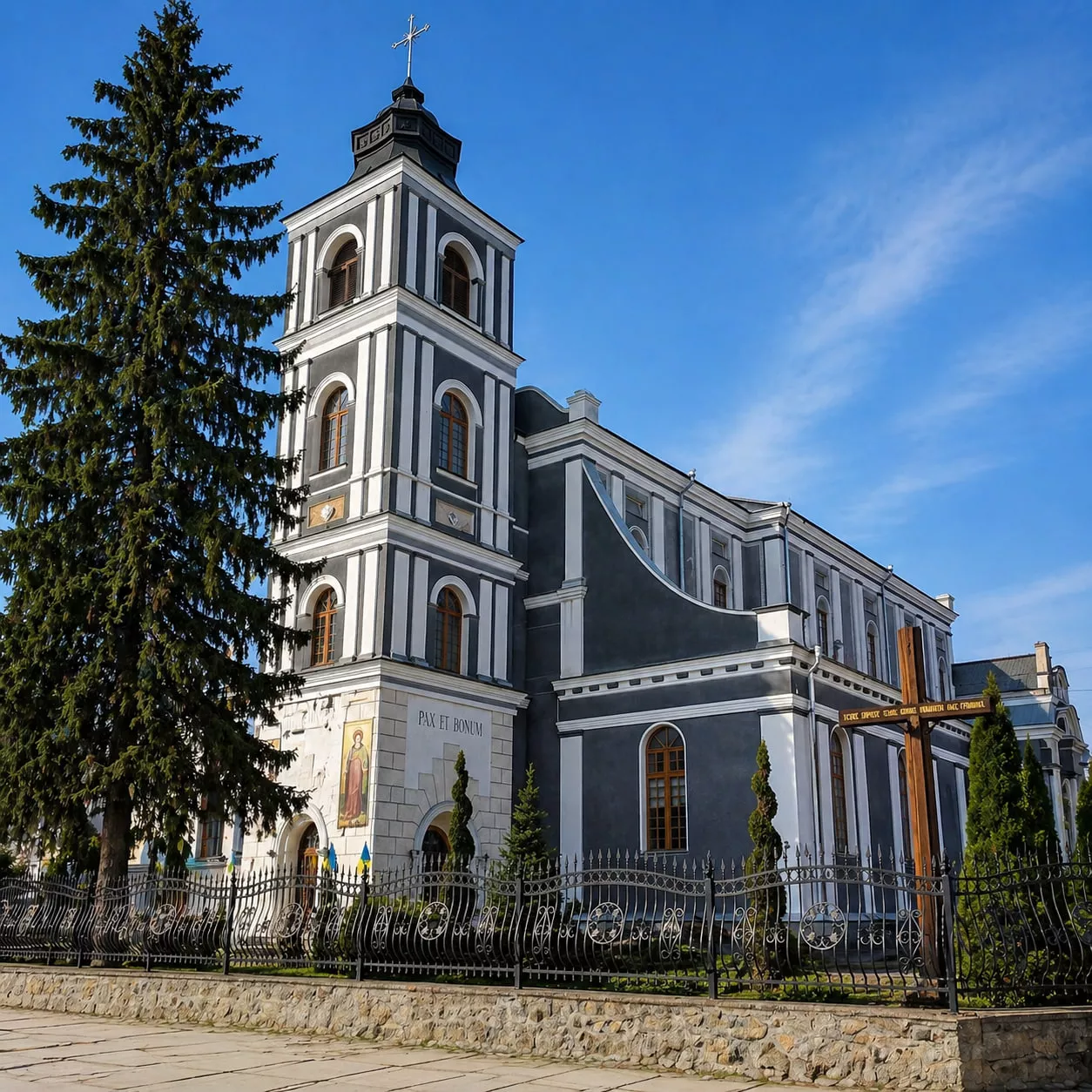 Архітектурні перлини Житомирщини: найстаріші храми і собори