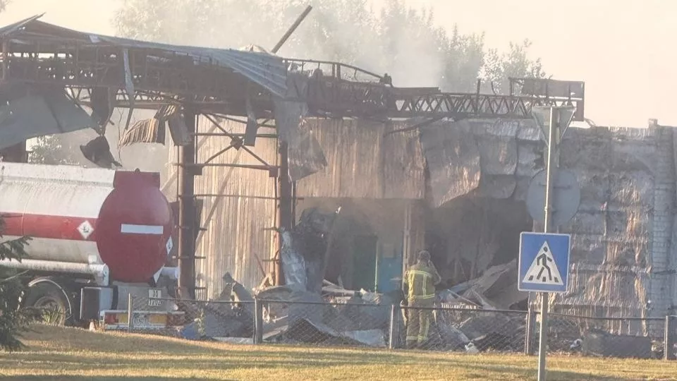 У Малині після атаки БпЛА спалахнула пожежа на АЗС: постраждалих немає