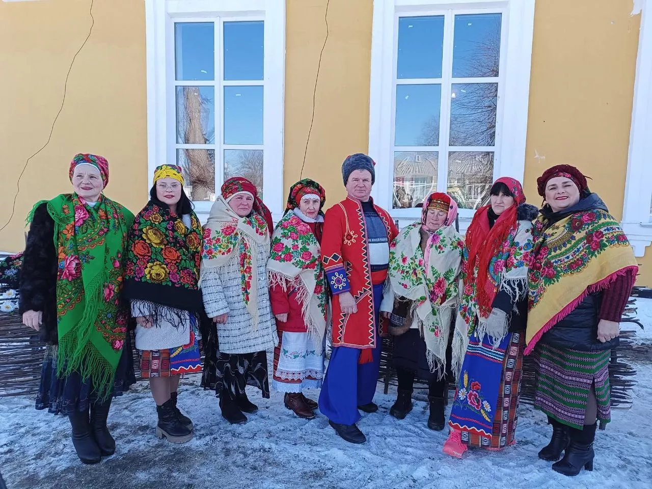У Любовичах відбувся благодійний ярмарок «Щедра Масниця прийде — перемогу принесе»