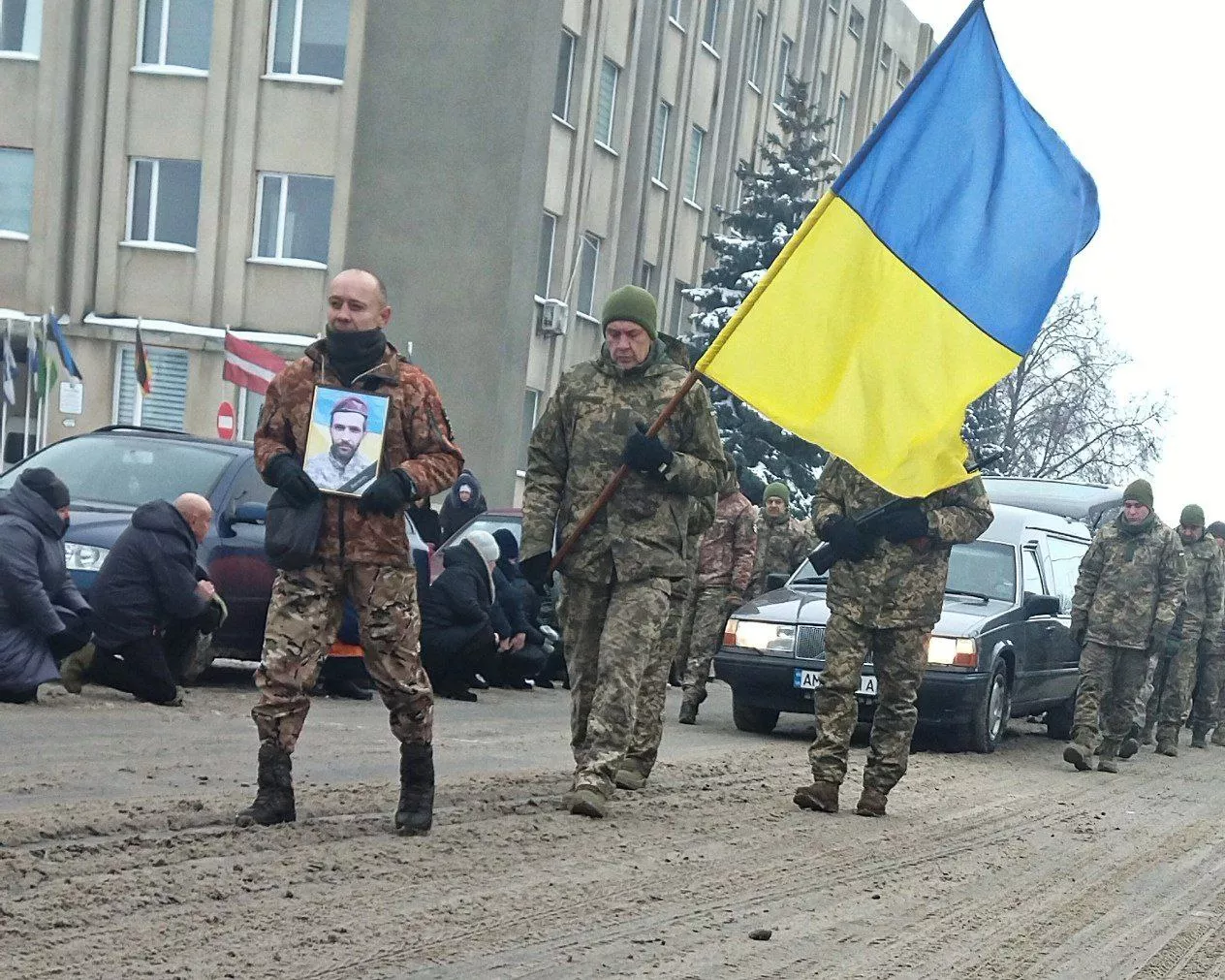 Малинська громада провела в останню путь свого Героя Валерія Рогоцького