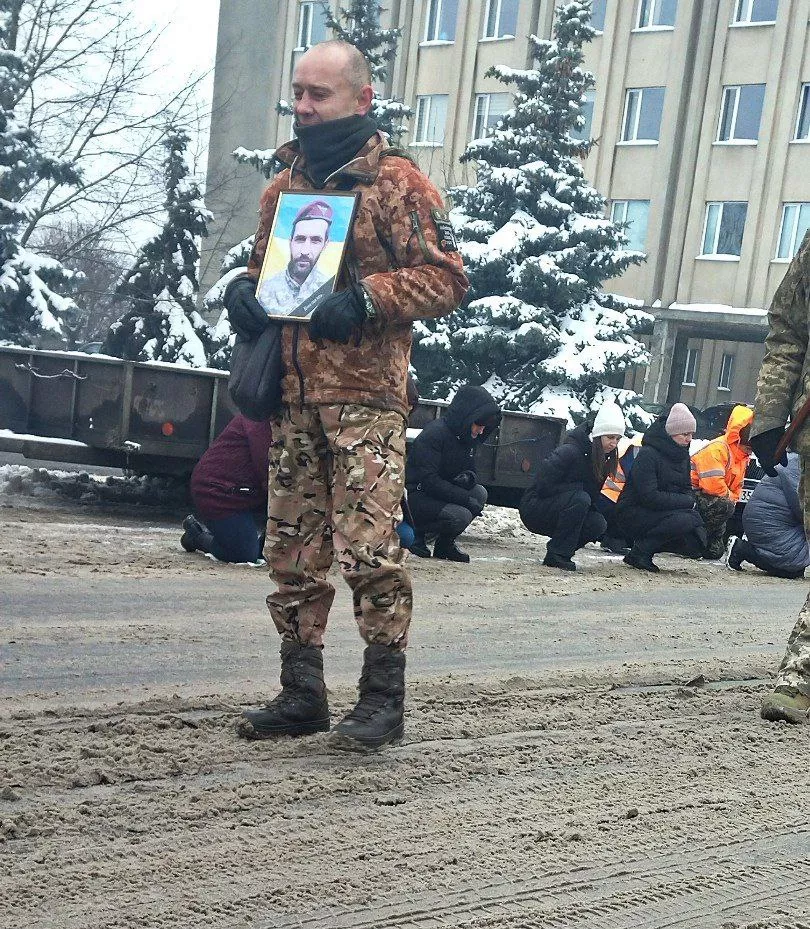 Малинська громада провела в останню путь свого Героя Валерія Рогоцького