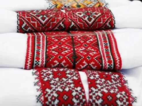 Таємниче Полісся: Скарбниця автентичних традицій та живої історії України