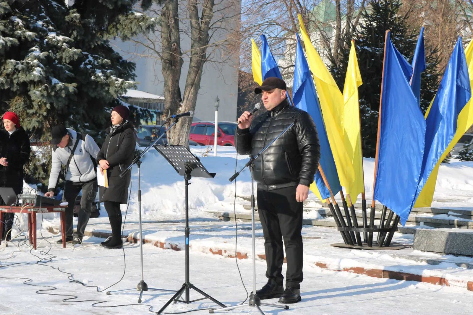 У Радомишльській громаді вшанували пам'ять Героїв Небесної Сотні