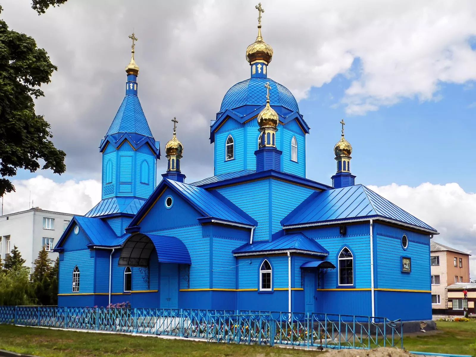Дерев’яна церква у Володимирці