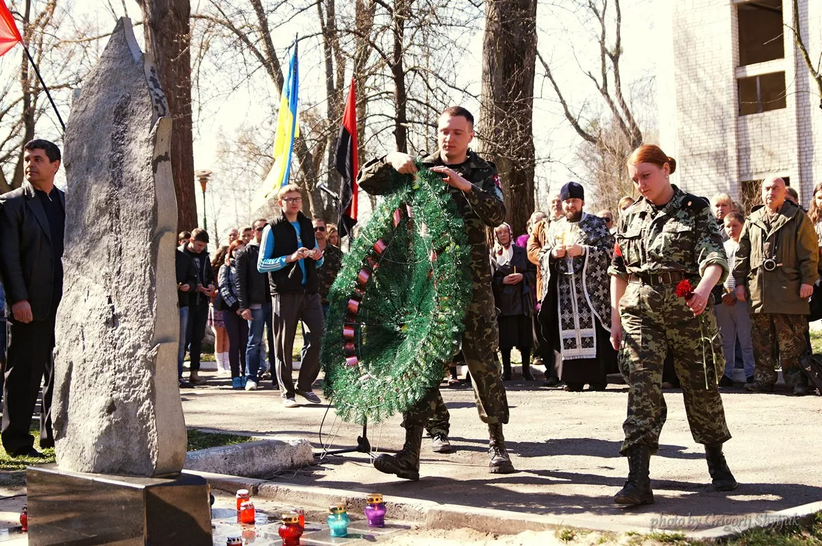 Пам’ятний знак Героям Небесної Сотні у Малині