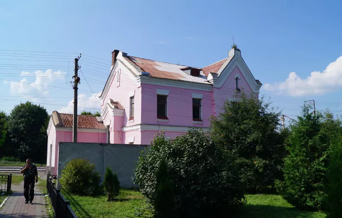 Чорнорудка: Водонапірна башта та історія села на Житомирщині